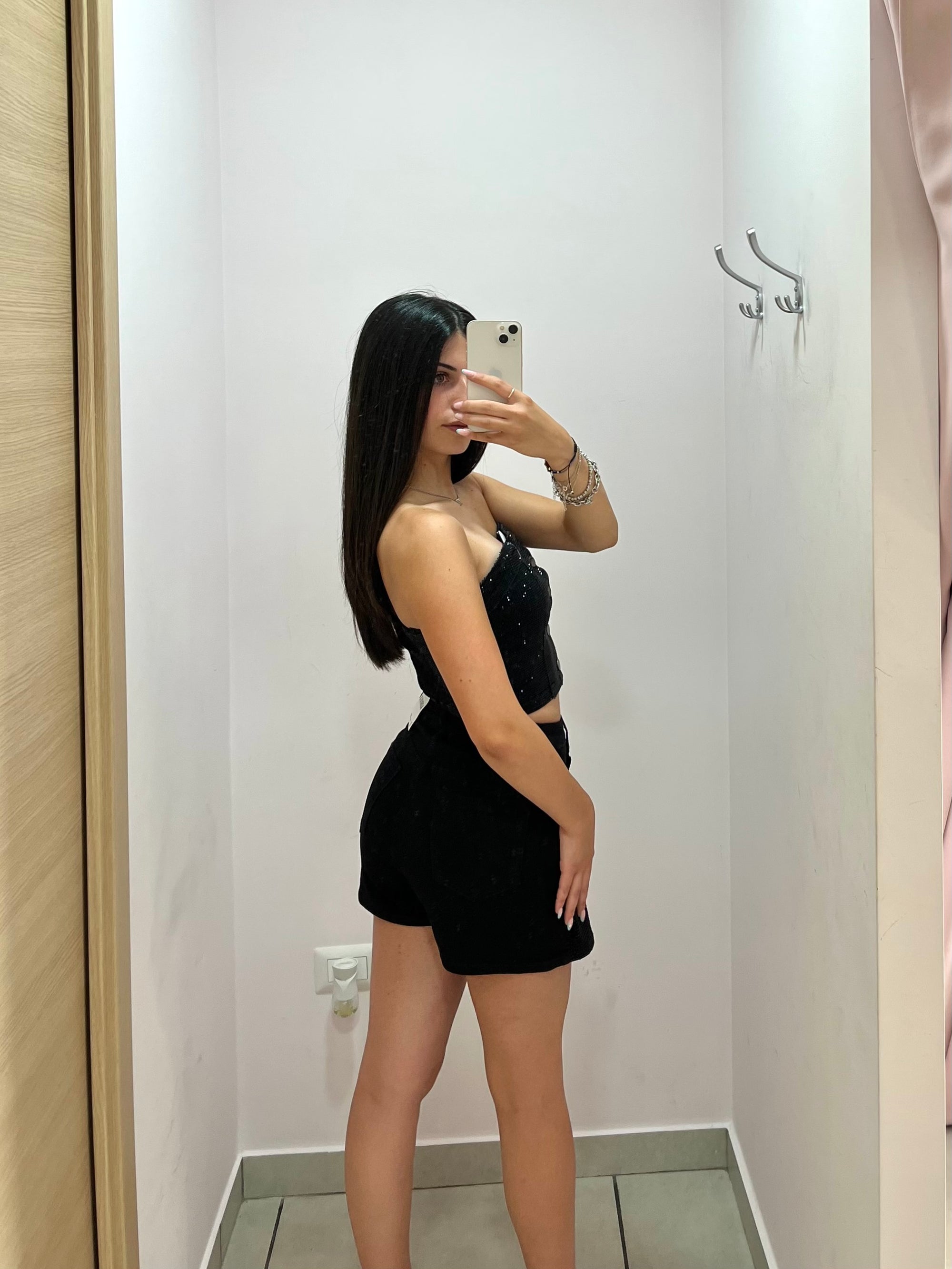 Completo Night Fever